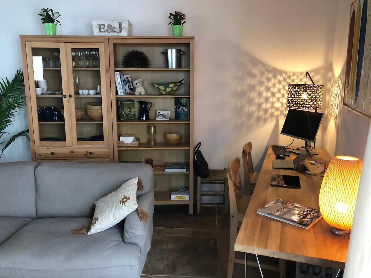 Апартаменты Charming House In Downtown El Port De La Selva Испания