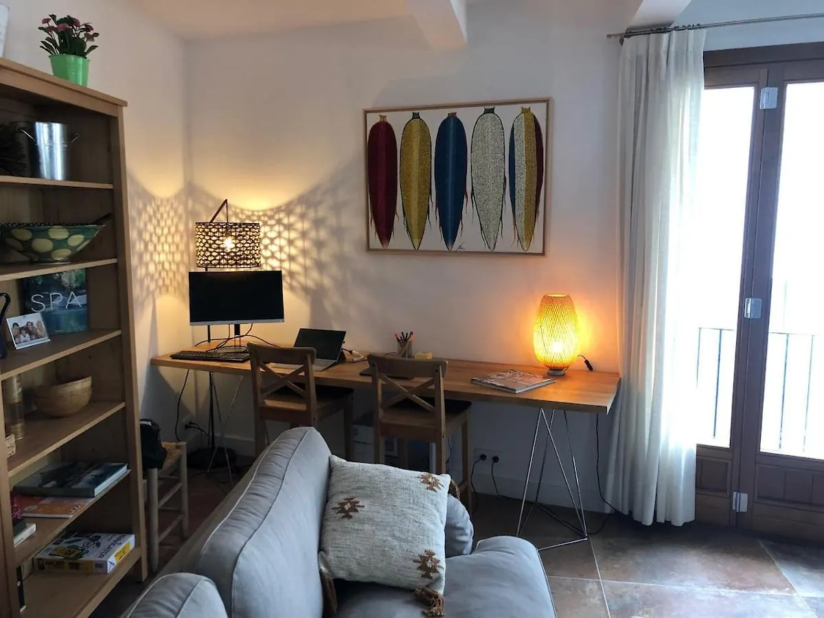 Апартаменты Charming House In Downtown El Port De La Selva Испания